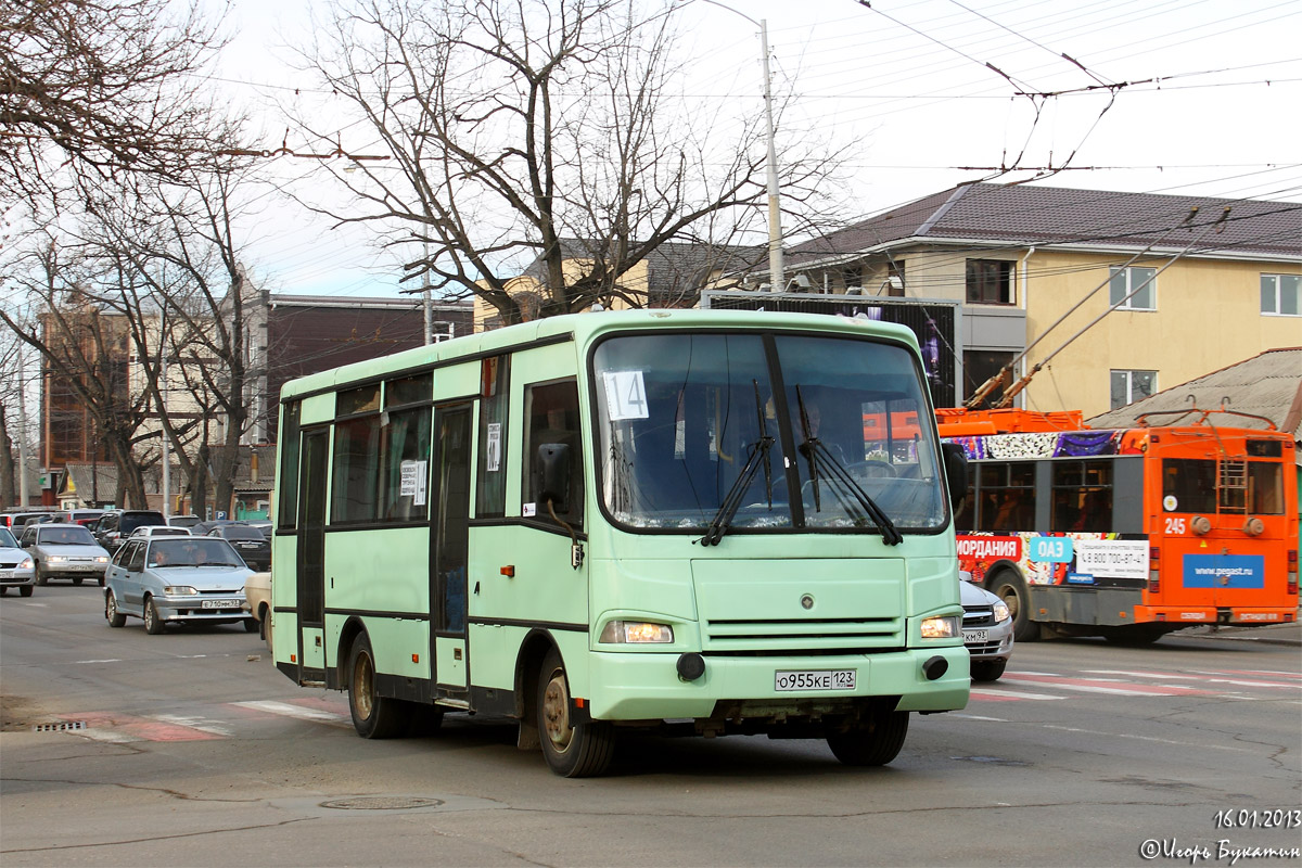 Краснодарский край, ПАЗ-320401-01 № О 955 КЕ 123