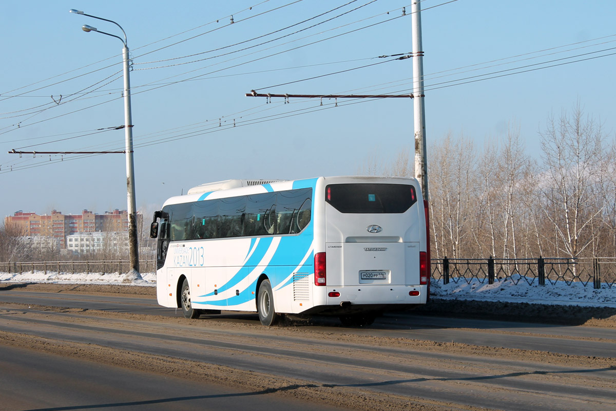 Татарстан, Hyundai Universe Space Luxury № Р 020 РР 116