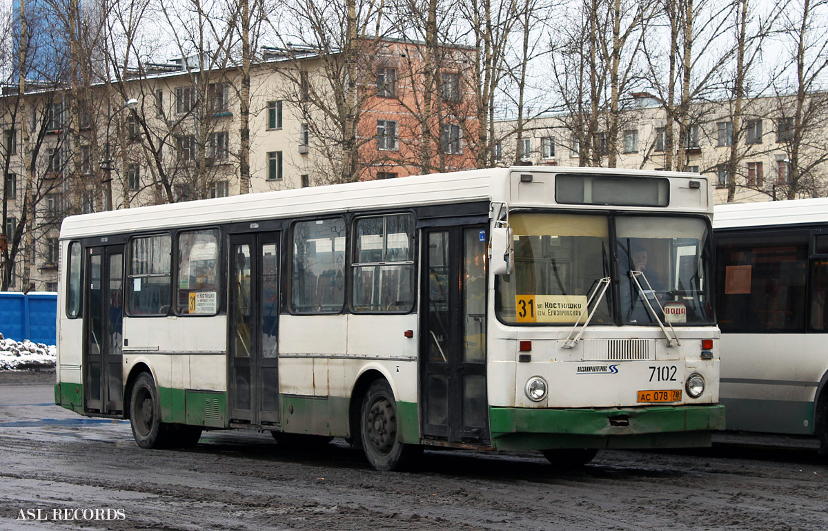 Санкт-Петербург, ЛиАЗ-5256.00 № 7102