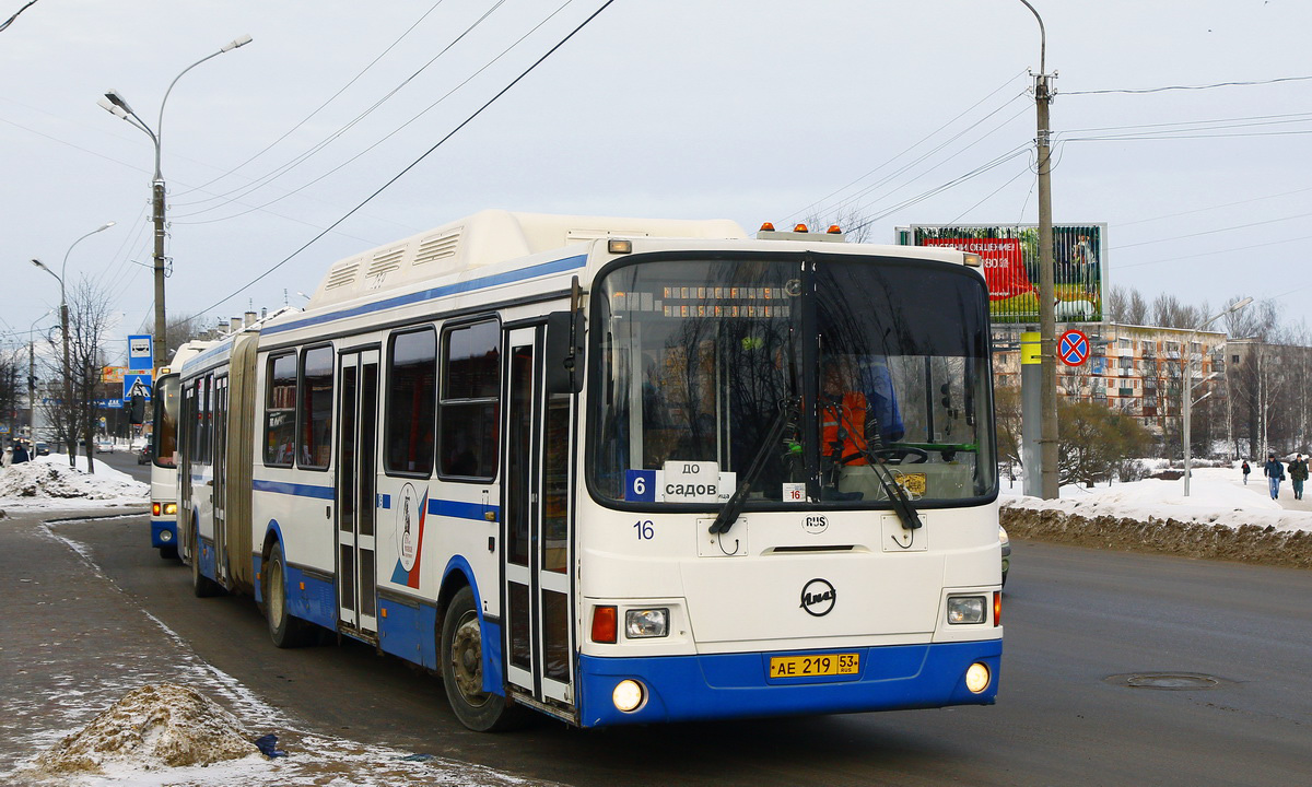 Новгородская область, ЛиАЗ-6212.70 № 16