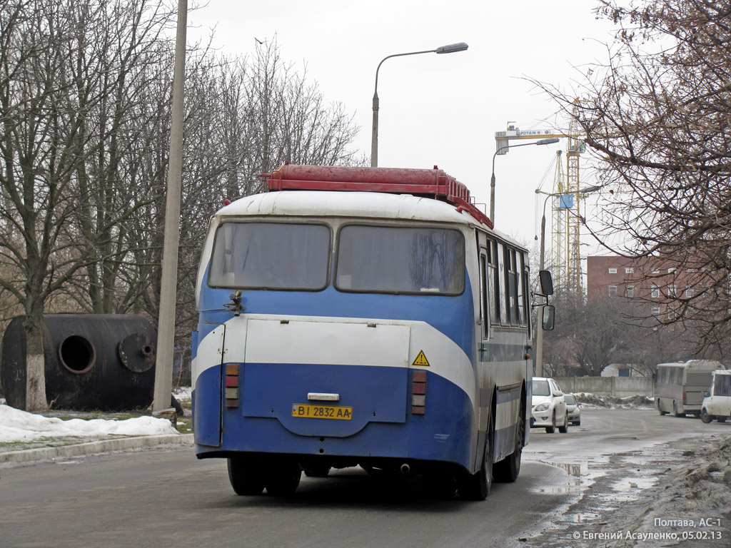 Полтавская область, ЛАЗ-695Н01, 695Н11 № BI 2832 AA