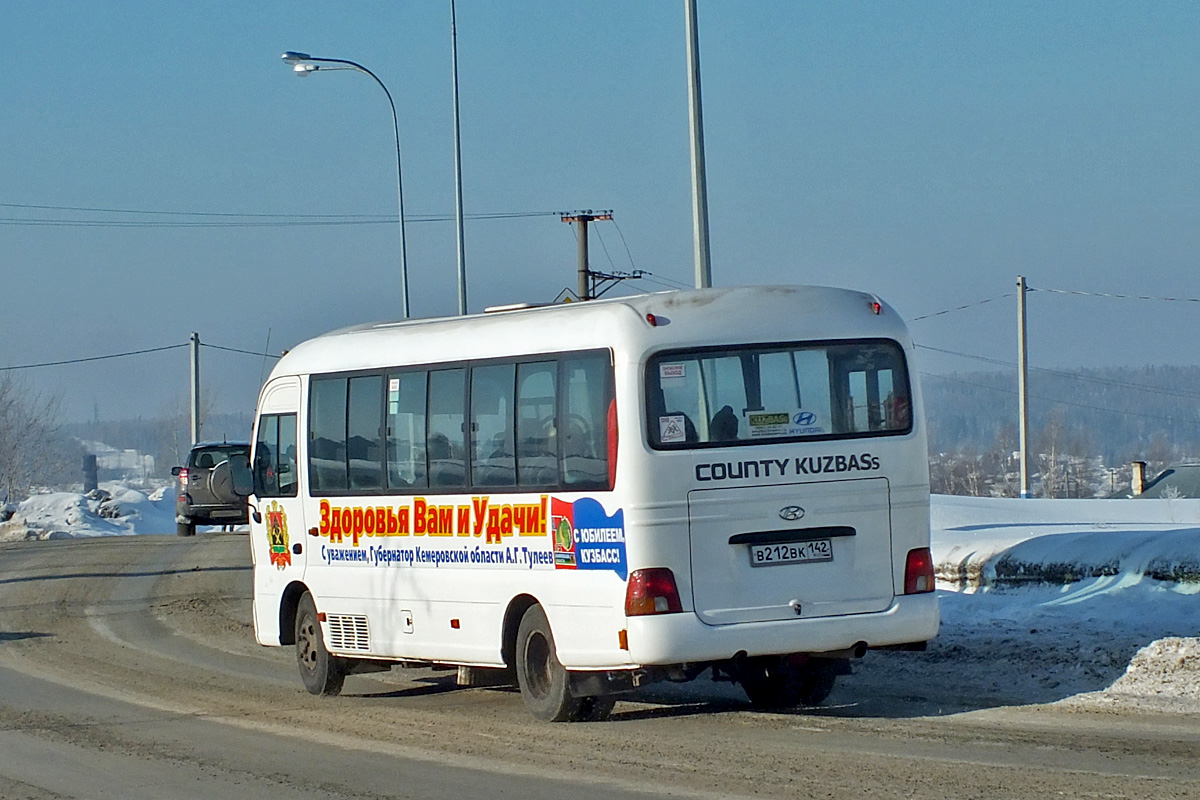 Кемераўская вобласць-Кузбас, Hyundai County Kuzbass № В 212 ВК 142