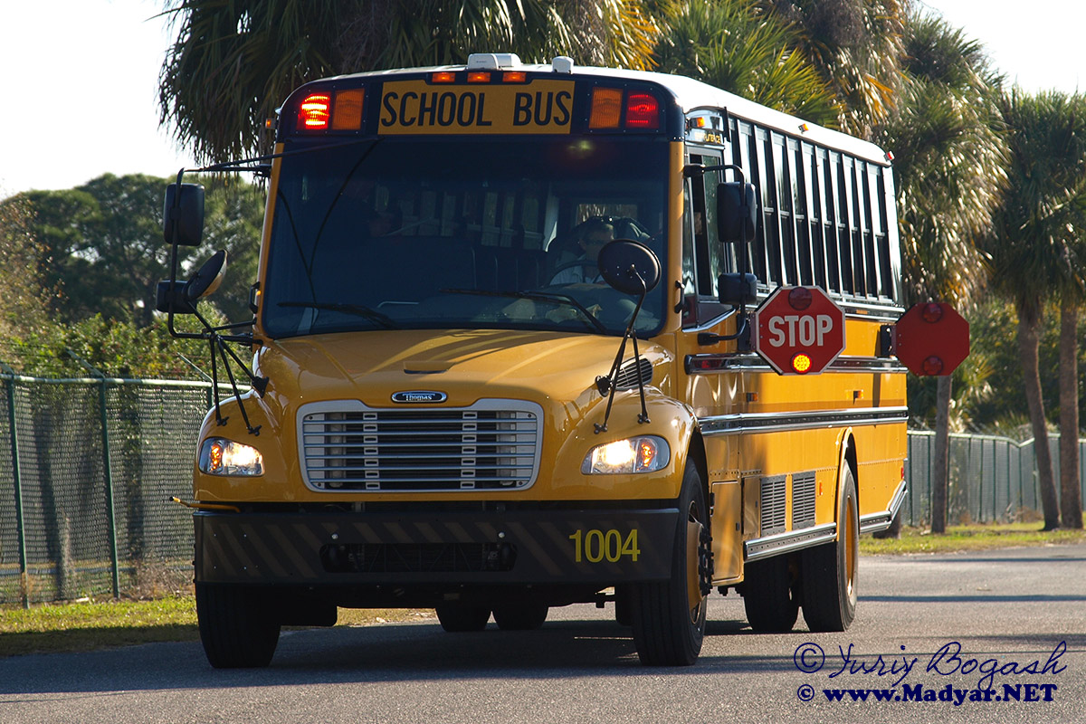 США, Thomas Saf-T-Liner C2 № 1004