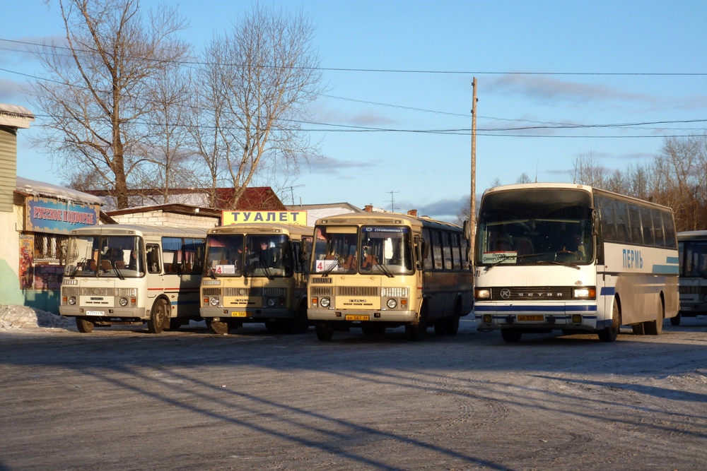 Пермский край, Setra S215HD № АР 573 59; Свердловская область — Автовокзалы, конечные станции и остановки