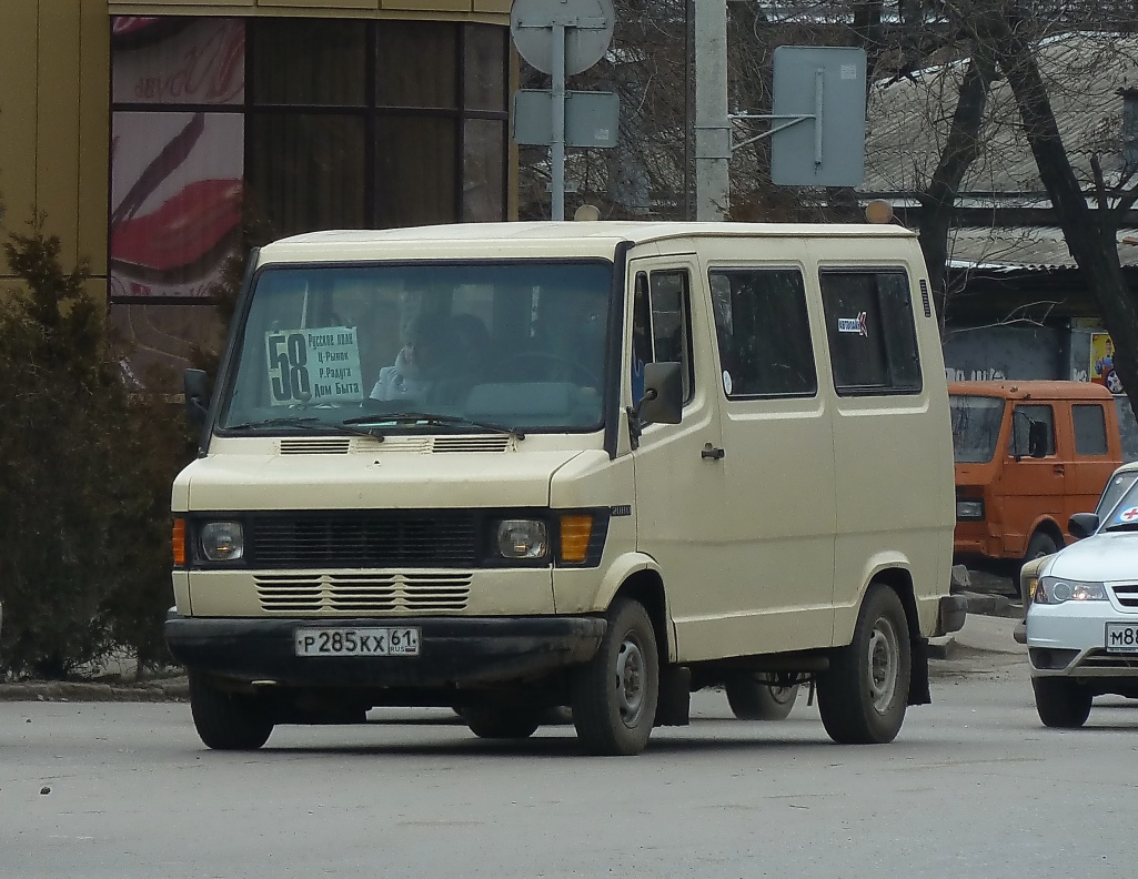 Ростовская область, Mercedes-Benz T1 208D № Р 285 КХ 61