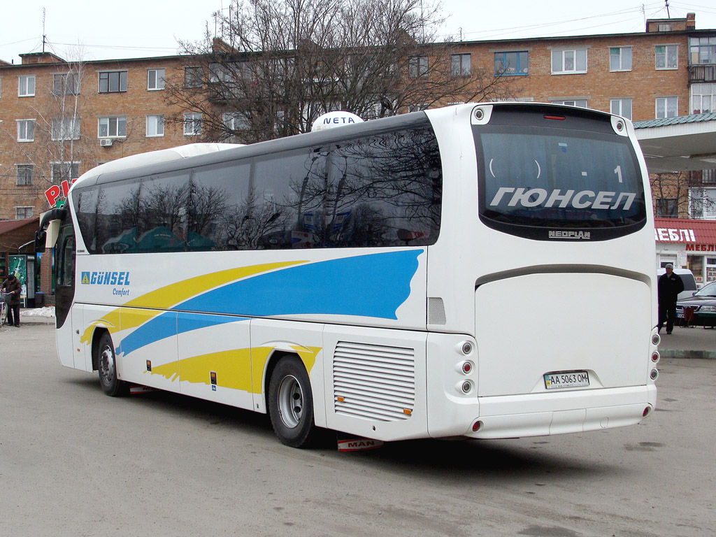 Киев, Neoplan P21 N2216SHD Tourliner SHD № AA 5063 OM