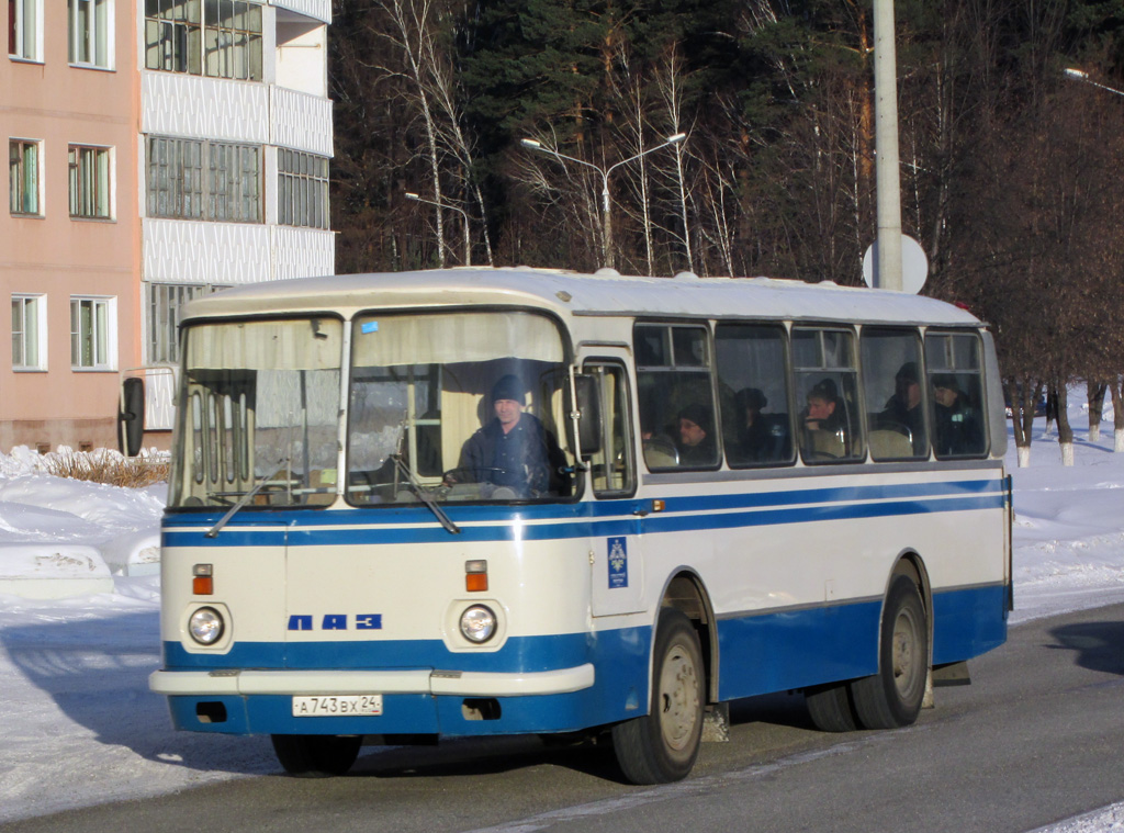 Krasnoyarsk region, LAZ-695N # А 743 ВХ 24