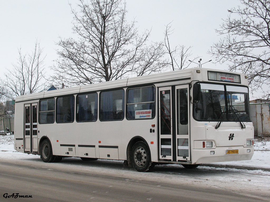 Dnepropetrovsk region, Neman-52012 Nr. AE 7900 AA