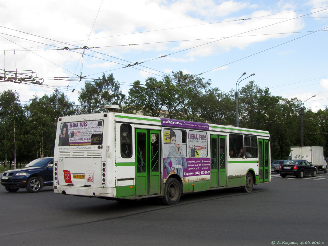 Санкт-Петербург, ЛиАЗ-5256.25 № n042