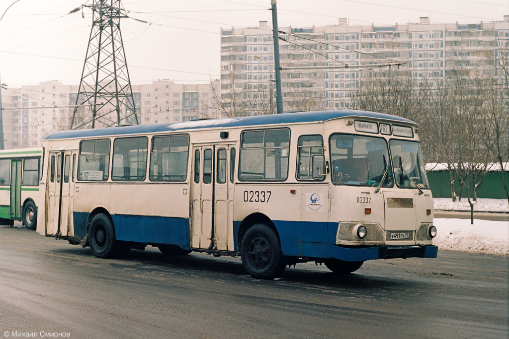 Moscow, LiAZ-677M (YaAZ) # 02337