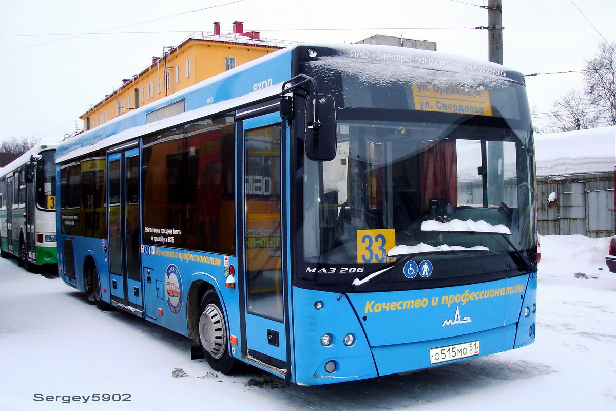 Автобусы мурманск. МАЗ автобус Мурманск. МАЗ-206 автобус Мурманск. МАЗ-206 Лазурный зимой. Новые автобусы Мурманск.