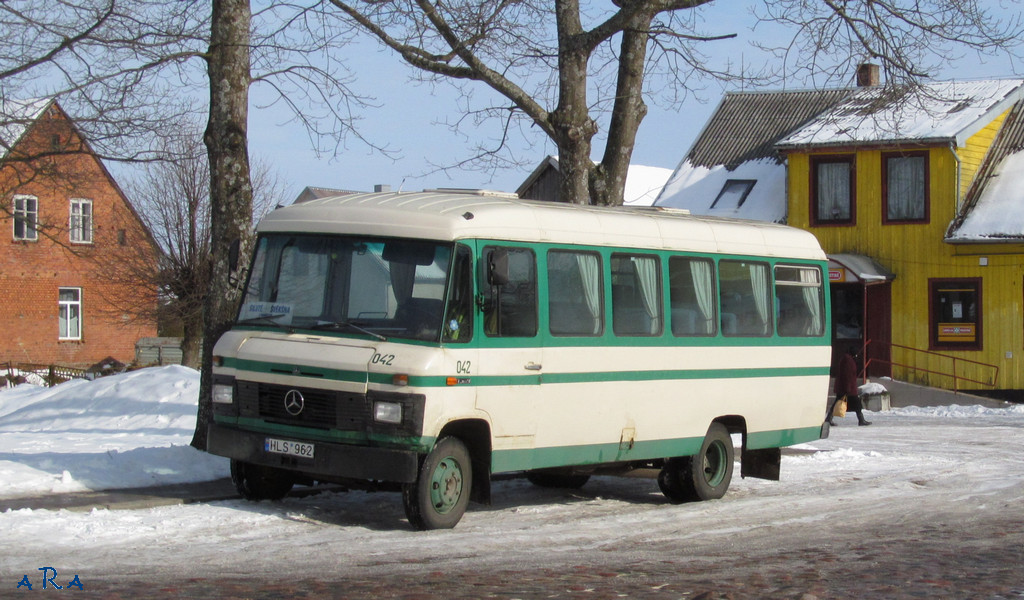 Литва, Mercedes-Benz O309D № 042