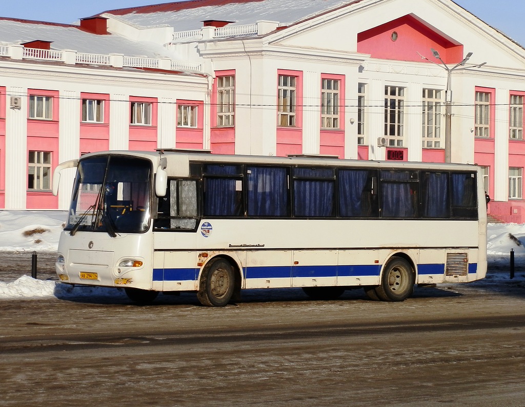 Челябинская область, КАвЗ-4238-00 № АВ 294 74