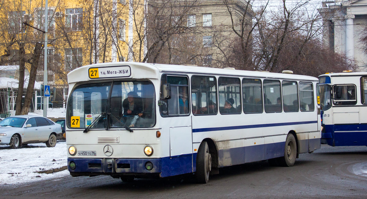 Sverdlovsk region, Mercedes-Benz O305 № Х 450 ТО 96