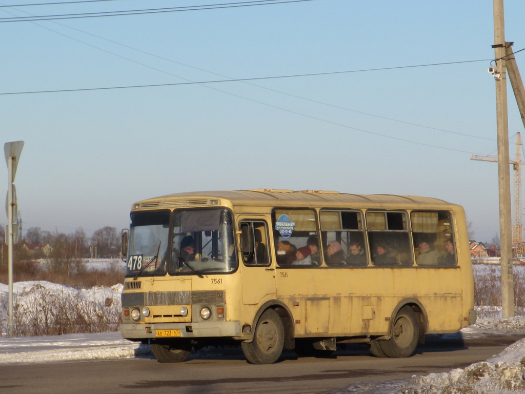 Ленинградская область, ПАЗ-32054-07 № 7561