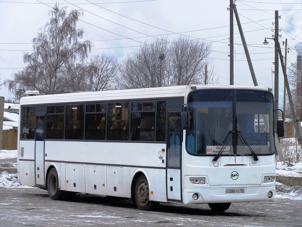 Свердловская область, ЛиАЗ-5256.23-01 (ГолАЗ) № 82