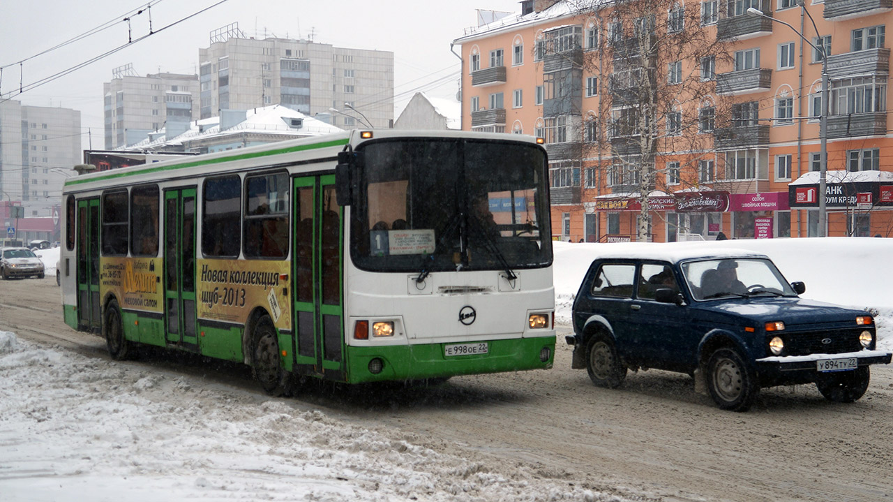 Алтайский край, ЛиАЗ-5256.45 № Е 998 ОЕ 22