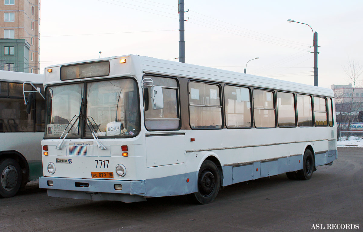 Saint Petersburg, LiAZ-5256.25 # 7717