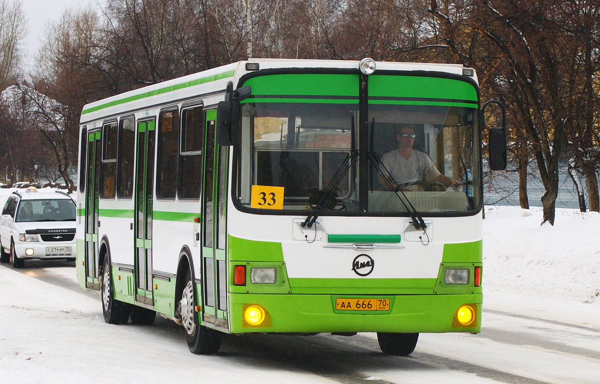 Tomsk region, LiAZ-5256.36 # АА 666 70 — Φωτογραφία — Μεταφορά με λεωφορείο