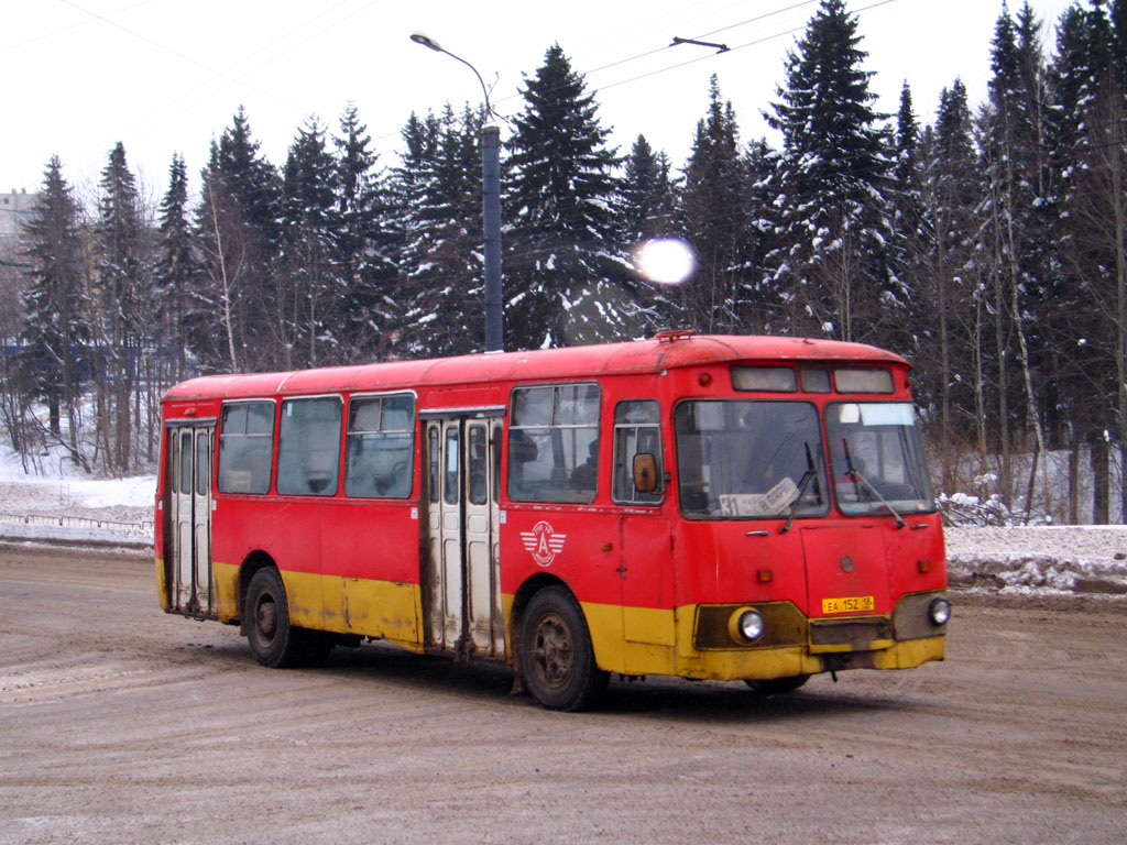 Udmurcja, LiAZ-677M Nr ЕА 152 18