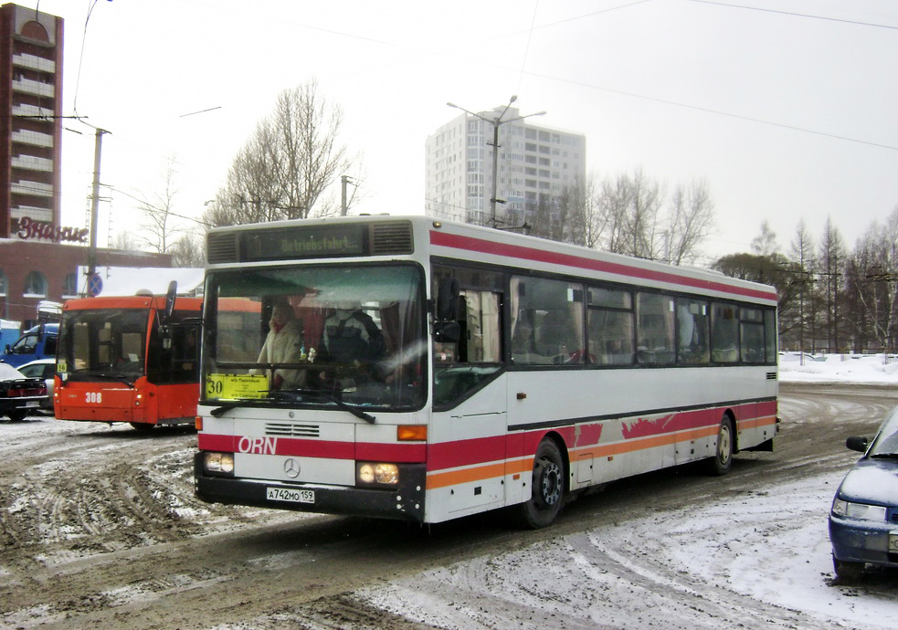 Пермский край, Mercedes-Benz O407 № А 742 МО 159