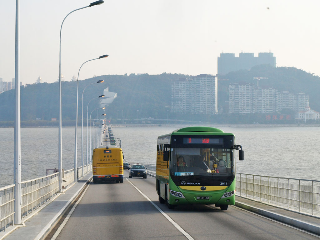 Китай, Yutong ZK6902HG № 2011