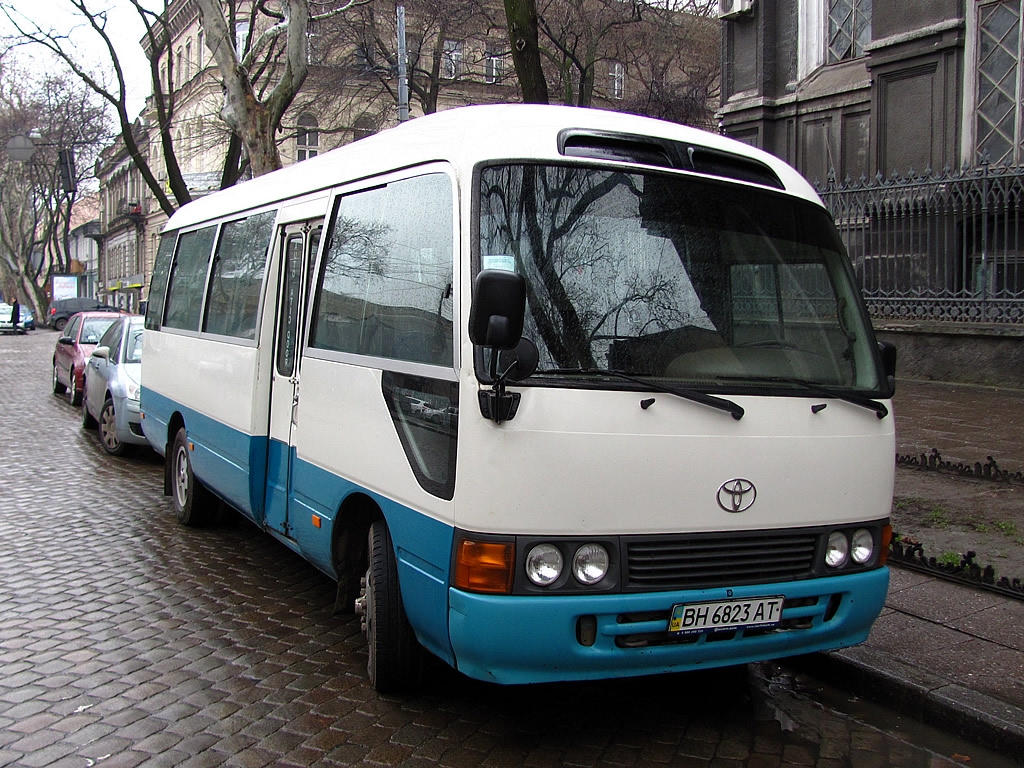 Одесская область, Toyota Coaster HZB50 № BH 6823 AT