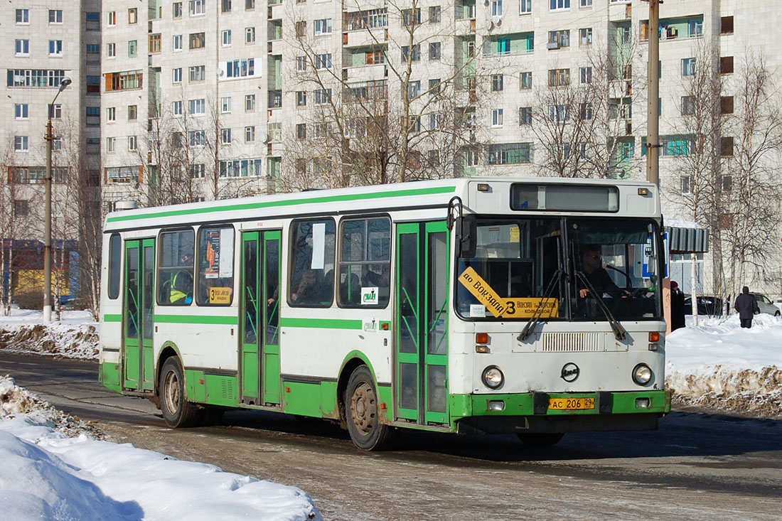 Архангельская область, ЛиАЗ-5256.45 № 2208