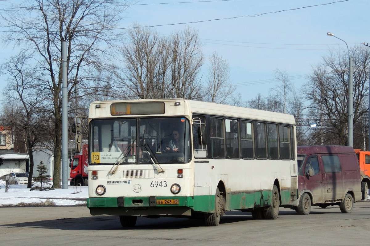 Sankt Petersburg, LiAZ-5256.25 Nr. 6943