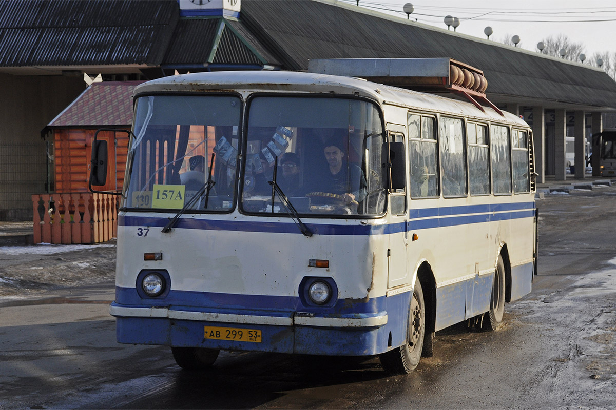 Новгородская область, ЛАЗ-695Н № 37