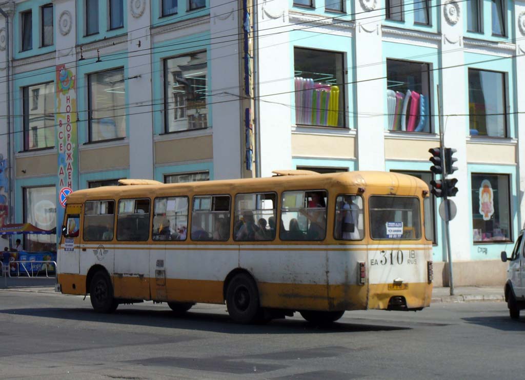 Udmurtia, LiAZ-677M # ЕА 310 18