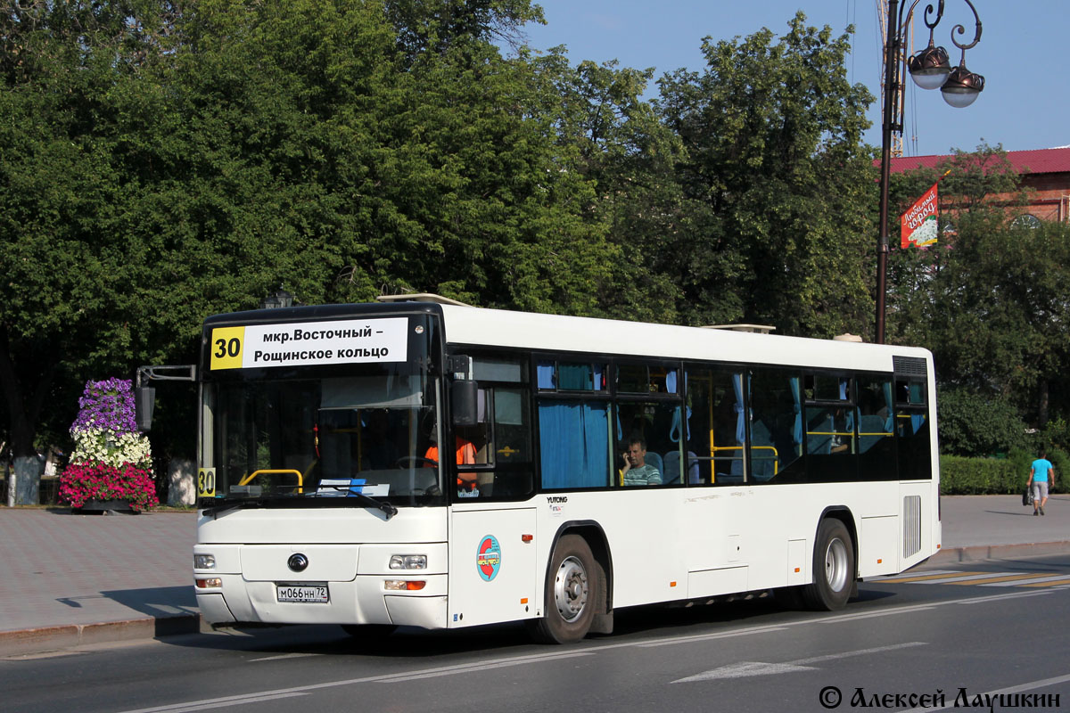 Тюменская область, Yutong ZK6118HGA № М 066 НН 72