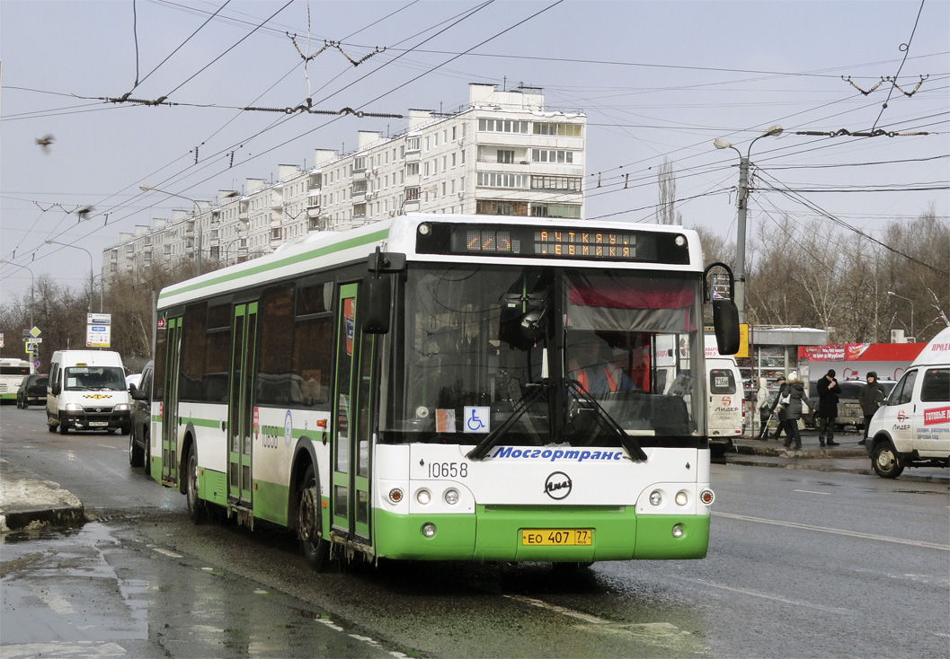 Moscow, LiAZ-5292.22 (2-2-2) # 10658