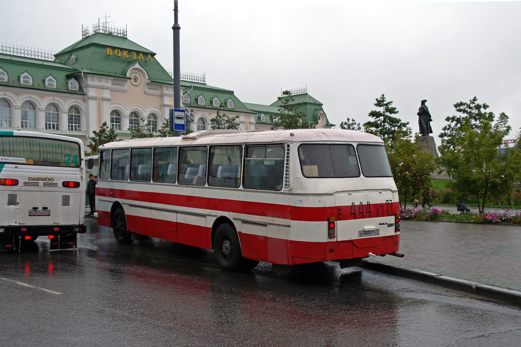 Хабаровский край, ЛАЗ-699Р № Е 444 ХТ 27