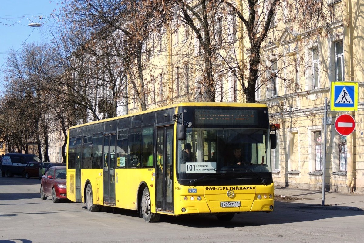 Санкт-Петербург, Golden Dragon XML6125CR № В 265 КМ 178