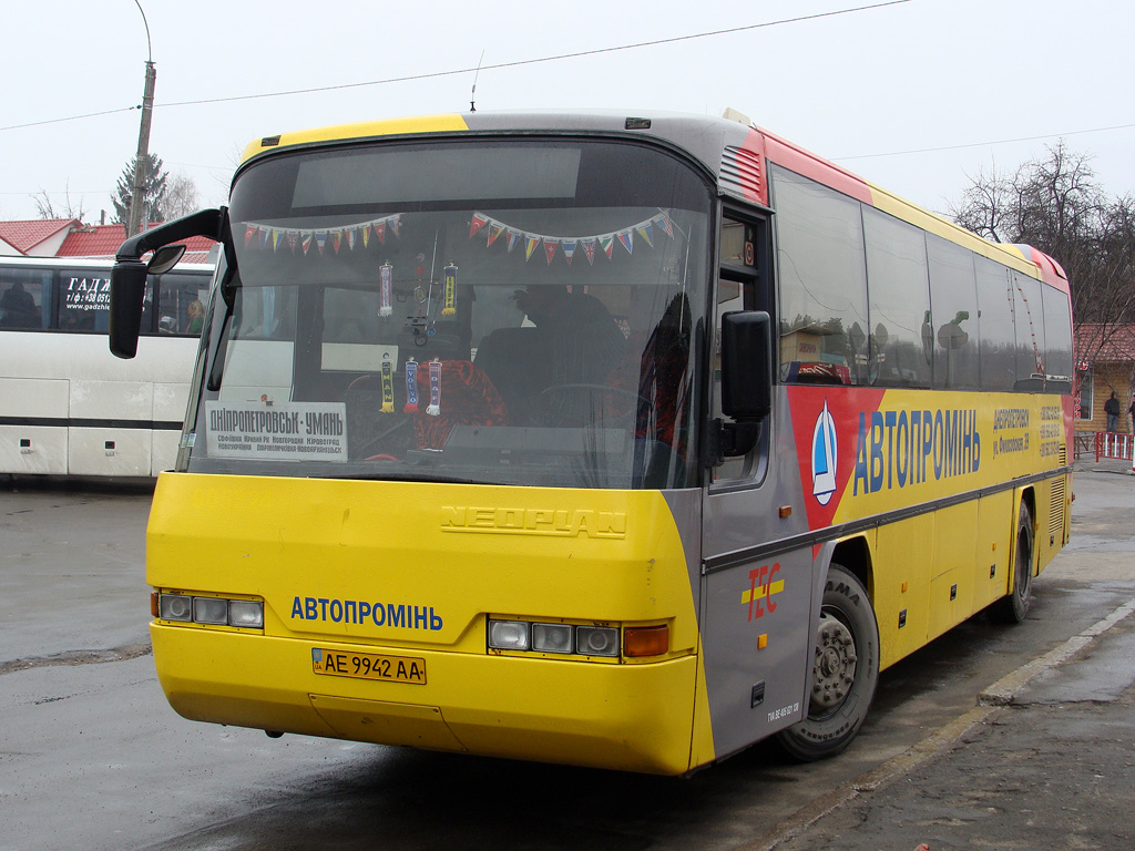 Днепропетровская область, Neoplan N316Ü Transliner № AE 9942 AA