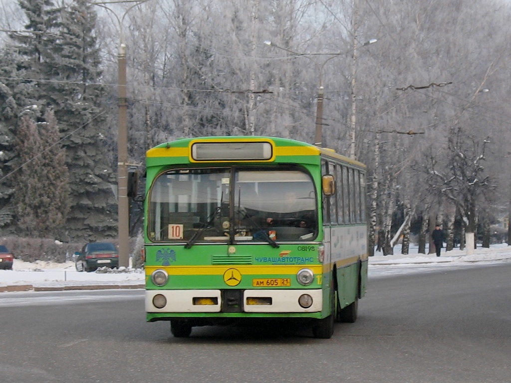 Чувашия, Mercedes-Benz O305 № 08198