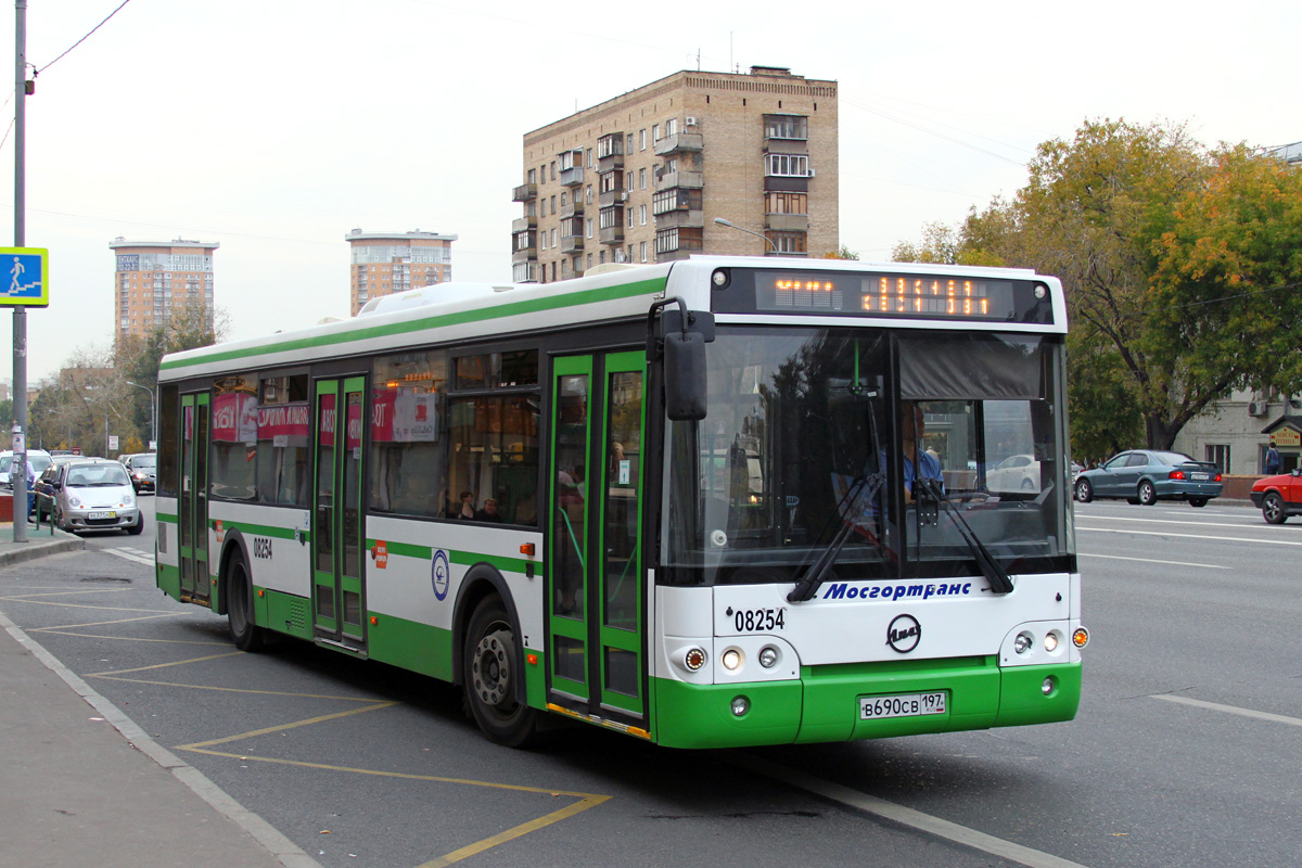 Moskva, LiAZ-5292.21 č. 08254