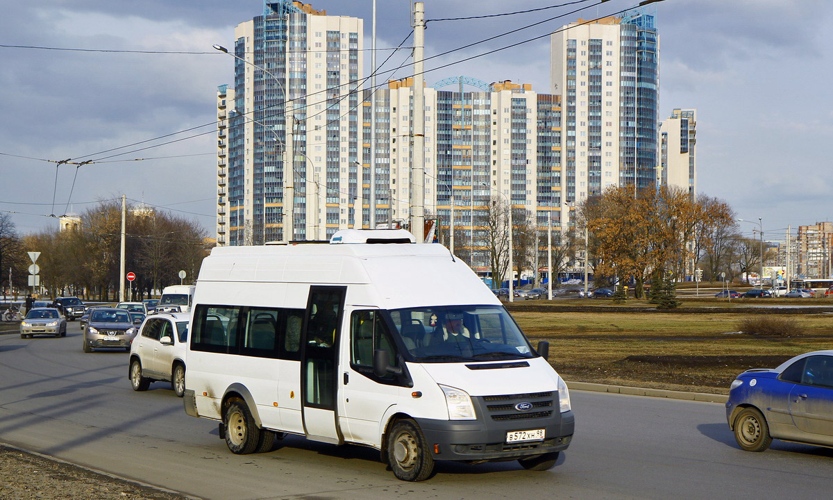 Санкт-Петербург, Нижегородец-222708  (Ford Transit) № В 572 ХН 98