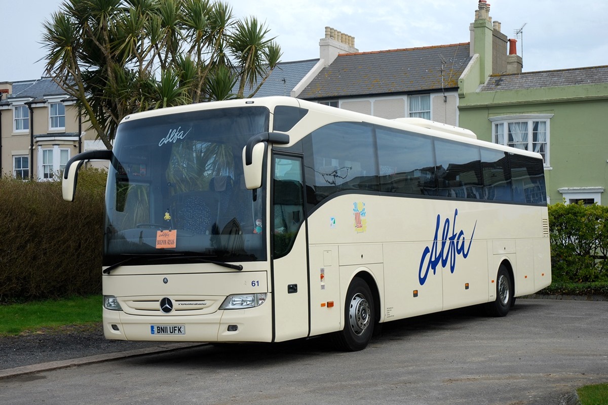Великобритания, Mercedes-Benz Tourismo II RL 15RHD № 61