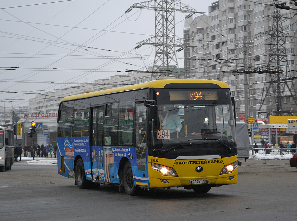 Санкт-Петербург, Yutong ZK6852HG № В 227 АР 178