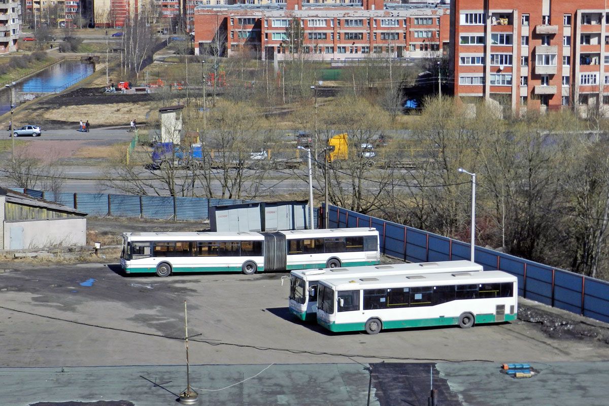 Автобусы петербург петергоф. Автобусный парк 5 Петергоф. Автобусный парк филиал номер 5 Петергоф. Автобусный парк филиал номер пять старый Петергоф. 1 Автобусный парк филиал Бухарестская 18 СПБ.