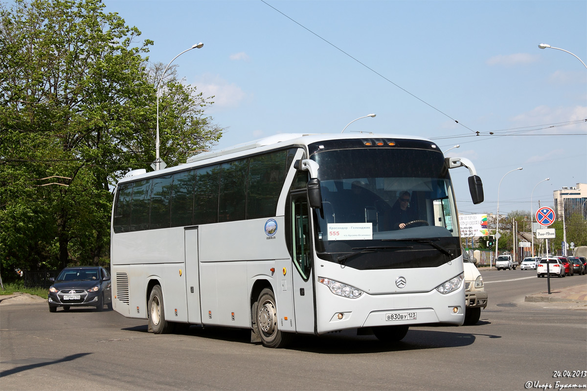 Краснодарский край, Golden Dragon XML6127 № В 830 ВУ 123