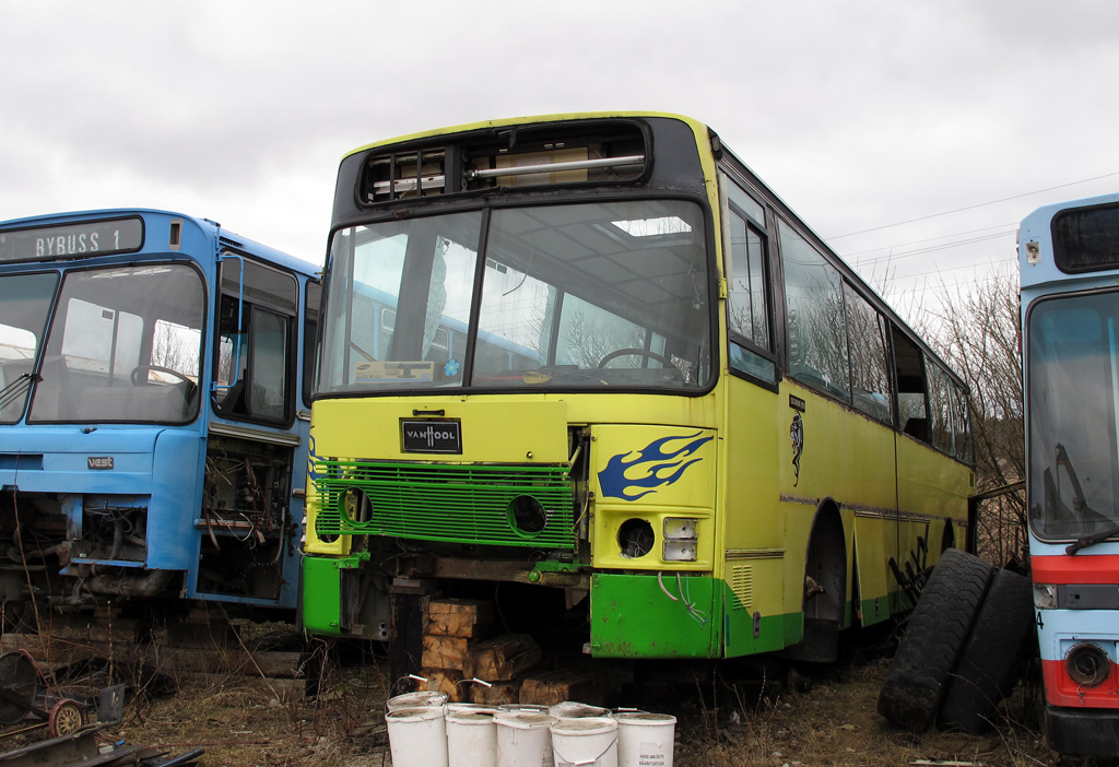 Эстония, Van Hool T8 Alizée 260 № 208