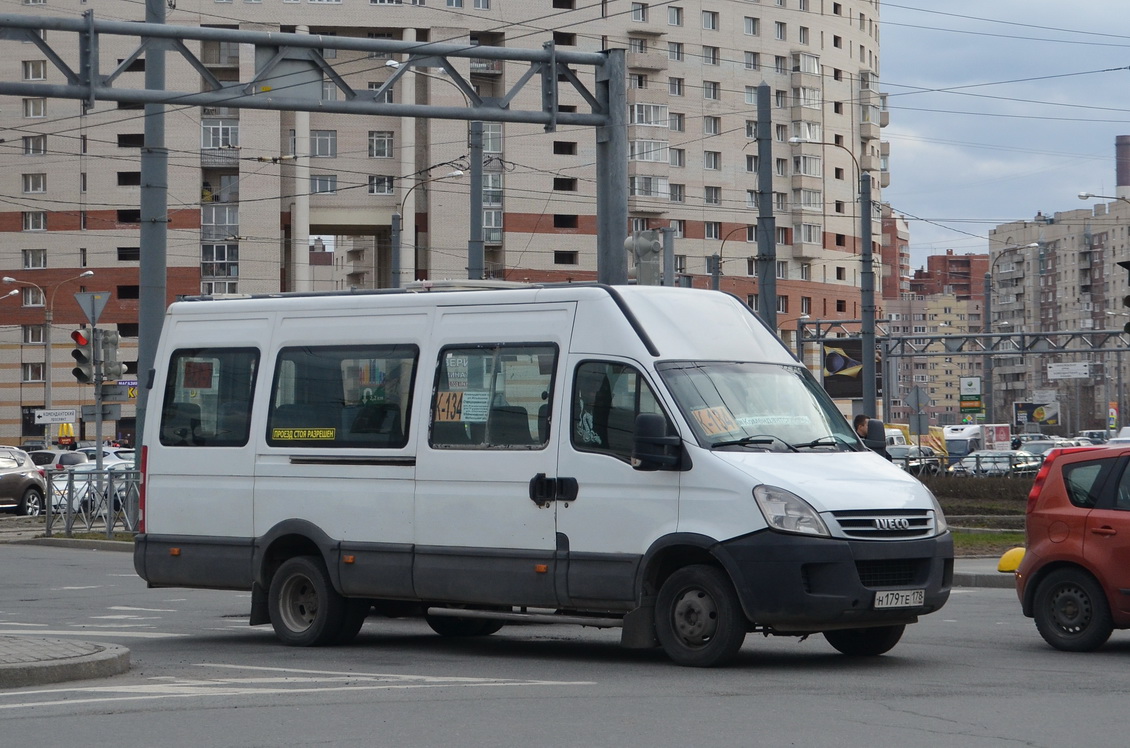 Sankt Peterburgas, Samotlor-NN-32402 (IVECO Daily 50C15VH) Nr. Н 179 ТЕ 178