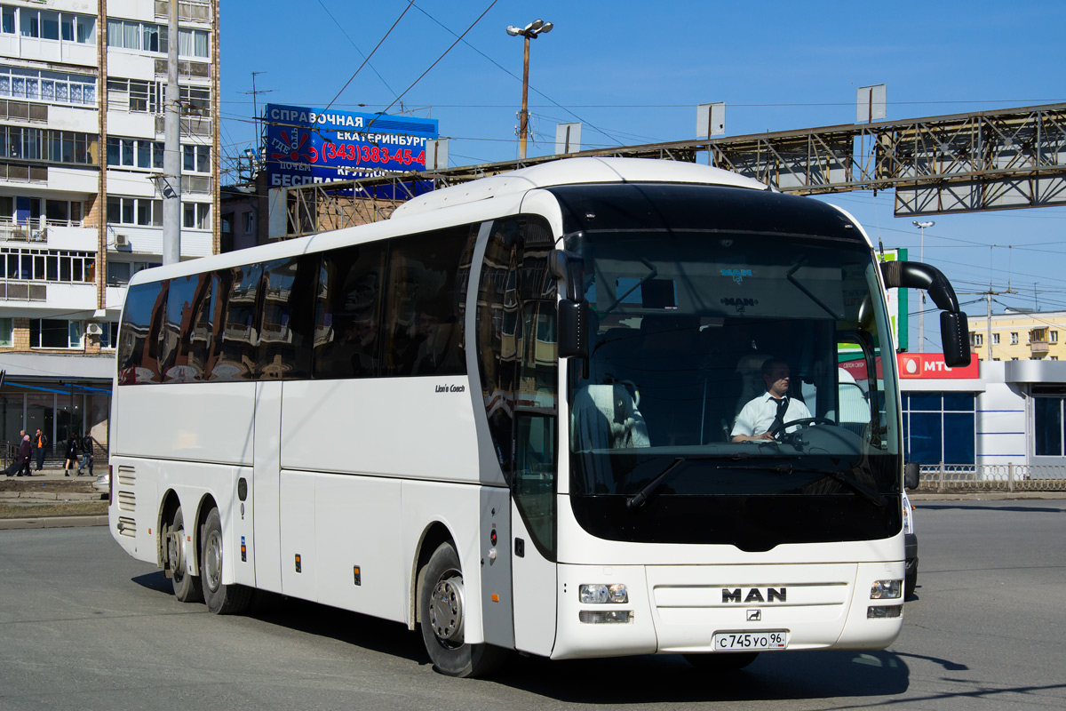 Свердловская область, MAN R08 Lion's Coach L RHC444 L № С 745 УО 96