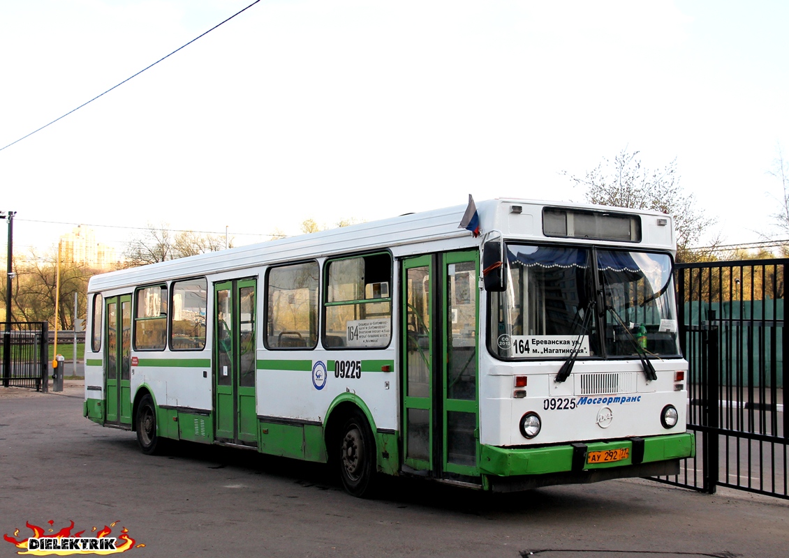 Maskva, LiAZ-5256.25 Nr. 09225