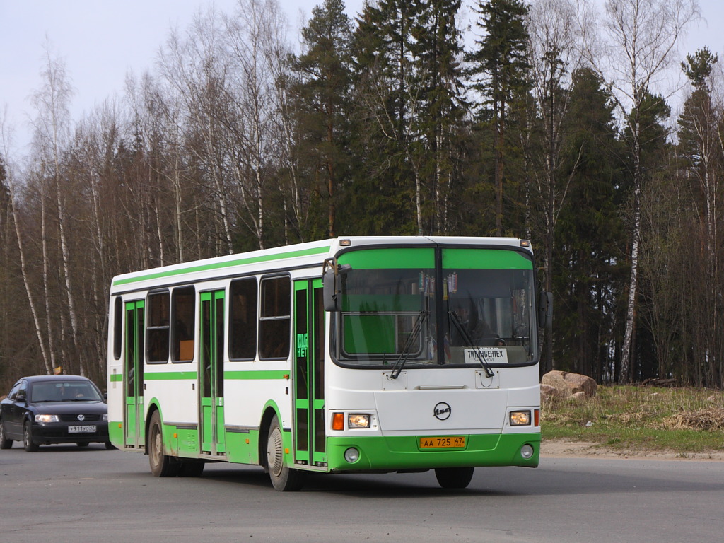 Ленинградская область, ЛиАЗ-5256.35 № АА 725 47