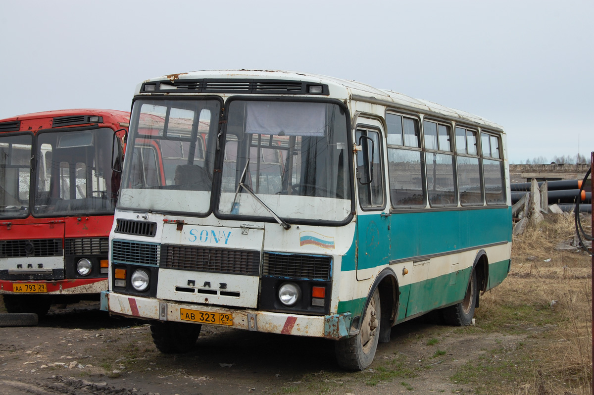 Архангельська область, ПАЗ-3205 (00) № АВ 323 29