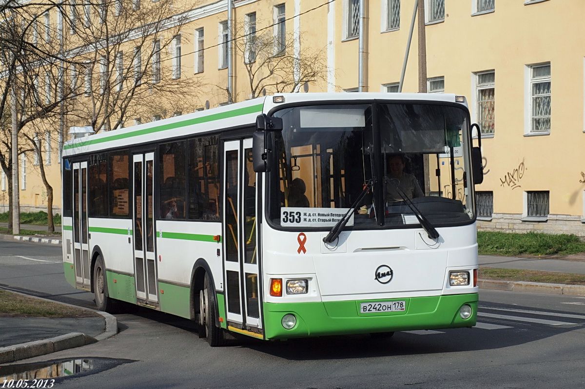 Автобус 353 петергоф